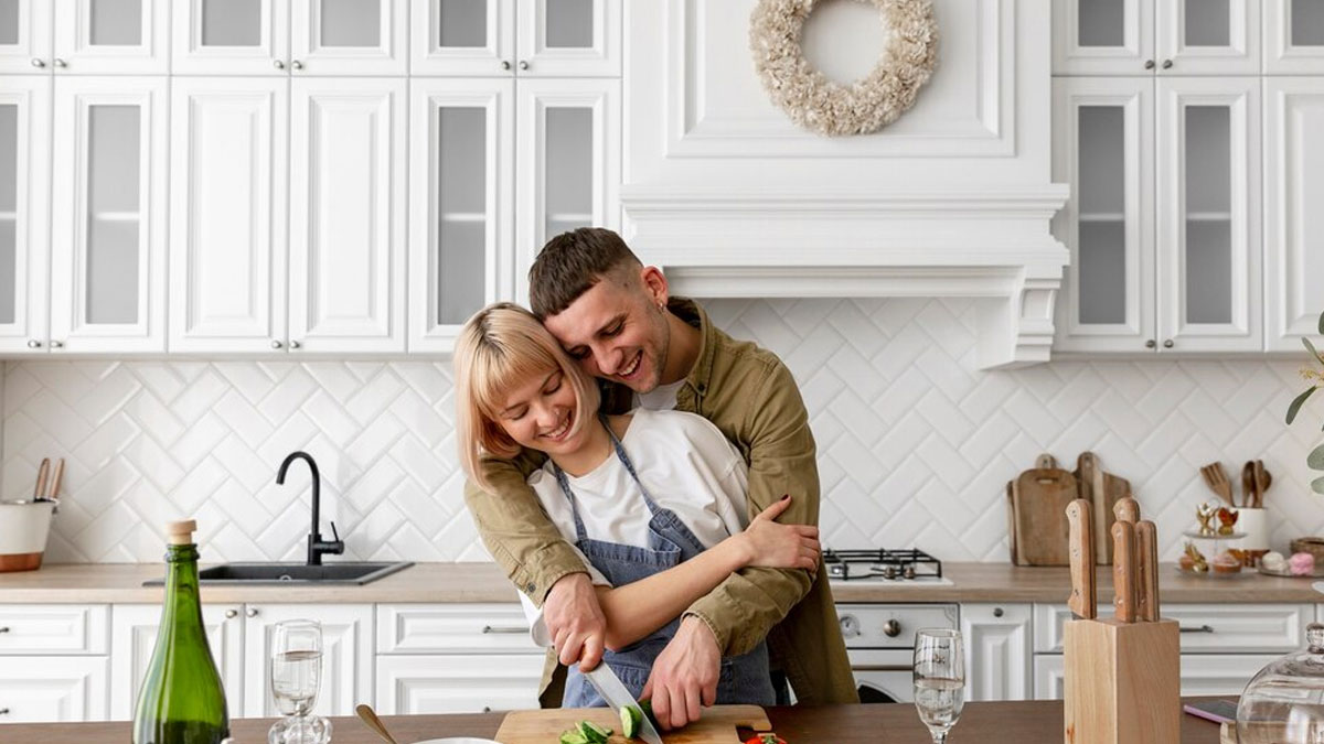 7 Ways to Include Your Partner in the Kitchen